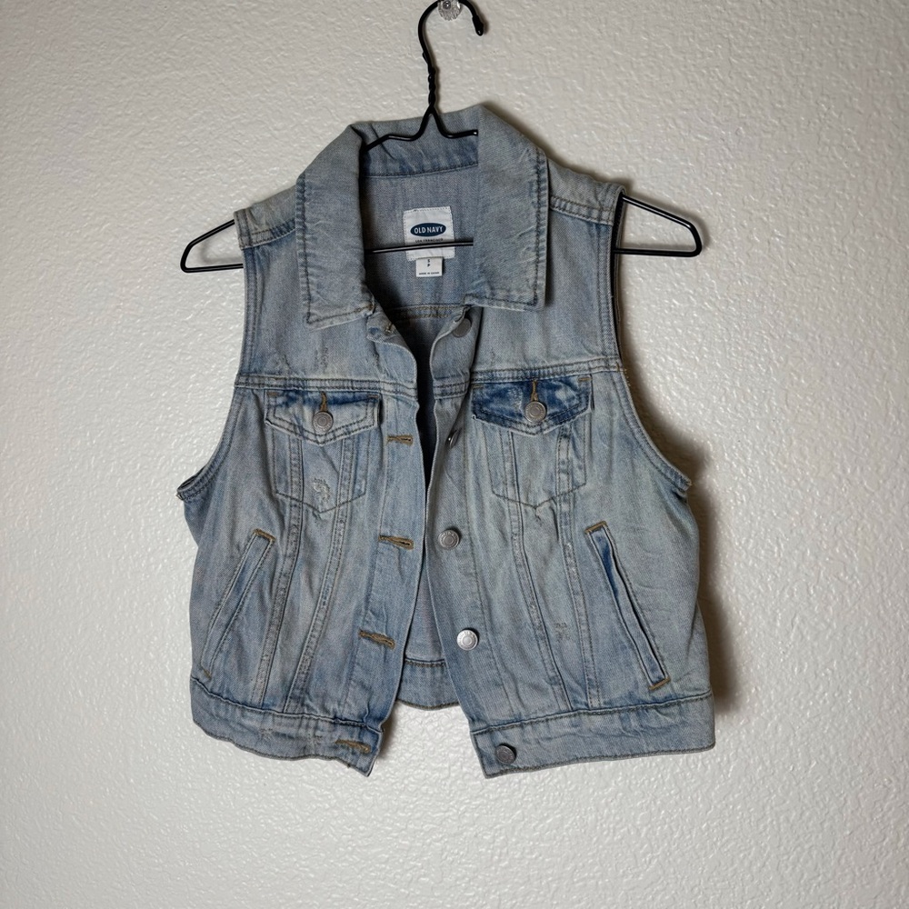 Old Navy Denim 90’s Vest Sz Small distressed Lt Wash